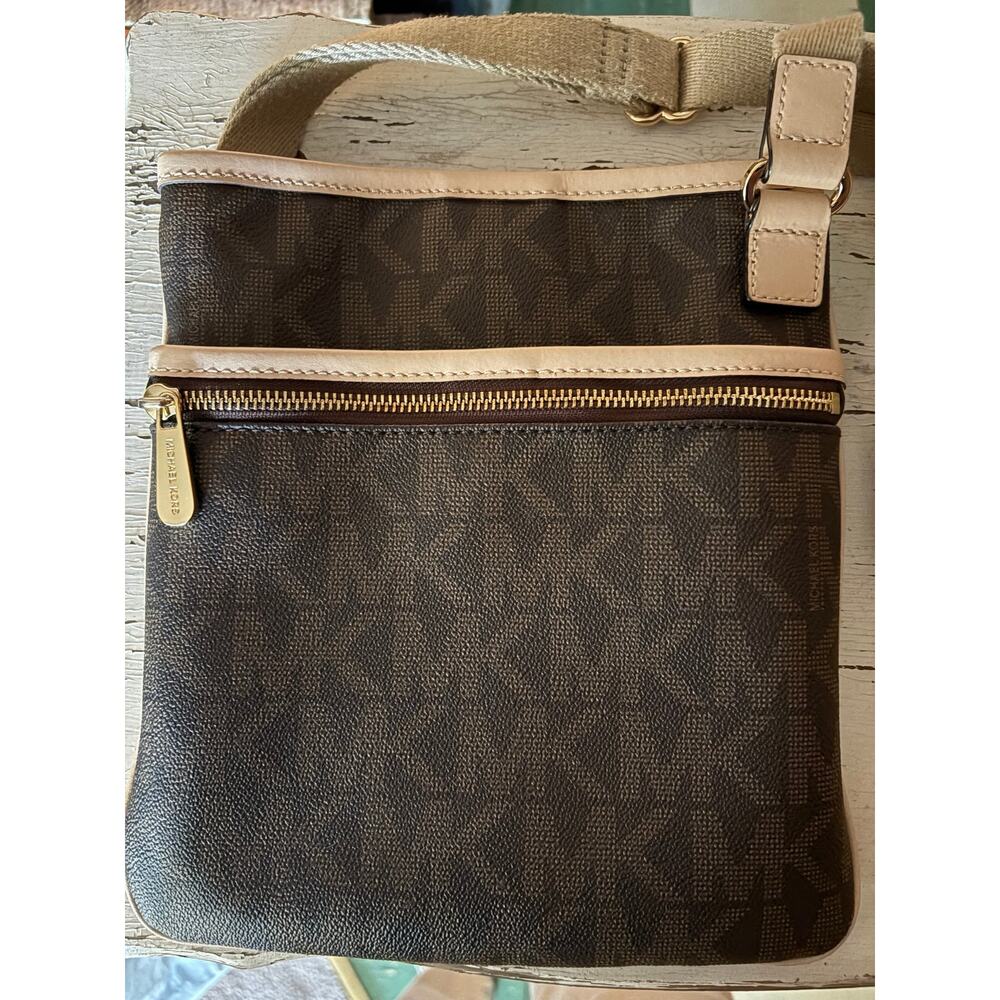 Michael Kors Crossbody